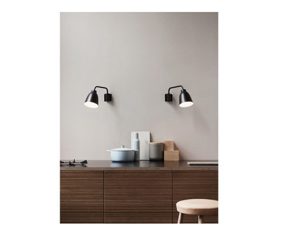 Caravaggio Read Wall Lamp