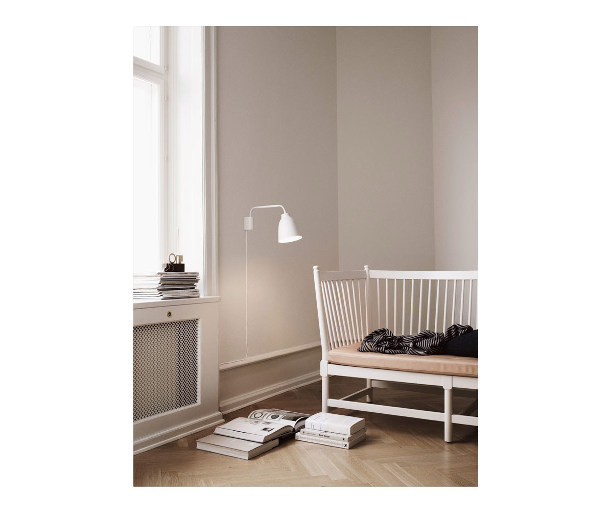 Caravaggio Read Wall Lamp