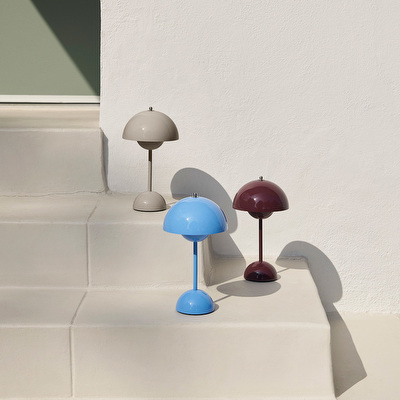 Flowerpot VP9 Table Lamp
