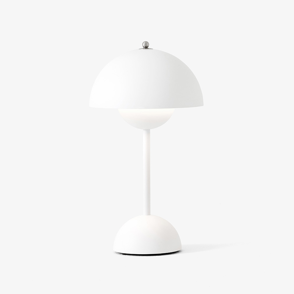 Flowerpot VP9 Table Lamp