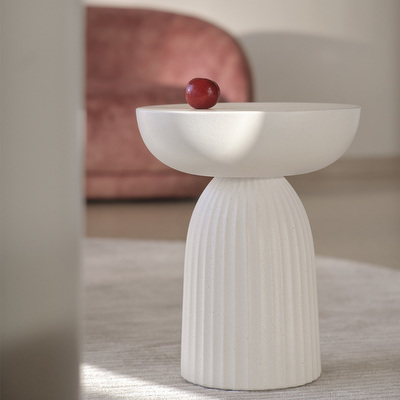 Expose Side Table