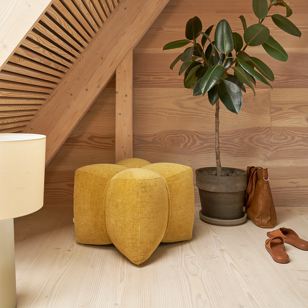 Nawabari Footstool