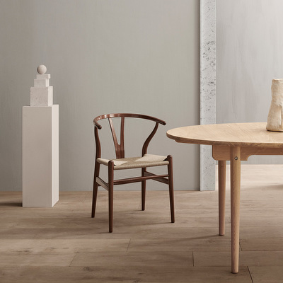 CH338 Dining Table