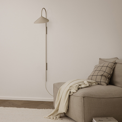 Arum Wall Lamp