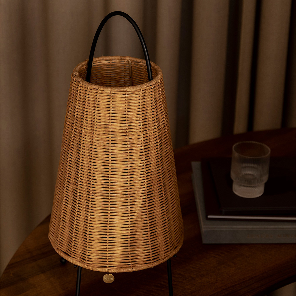 Porti Table Lamp
