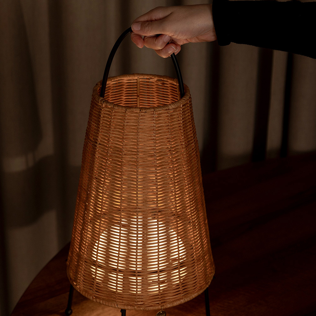 Porti Table Lamp
