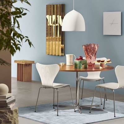 Chair 3107, “Series 7”