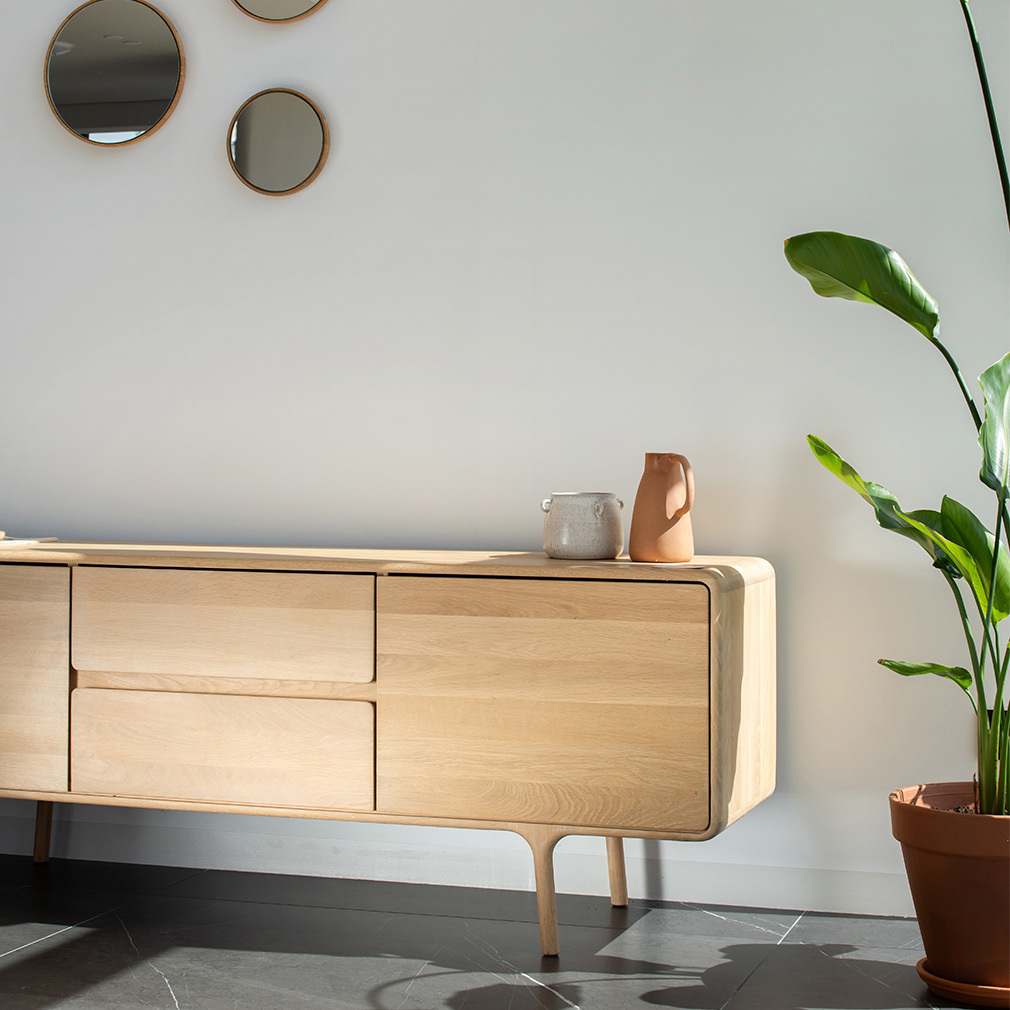 Fawn Dresser