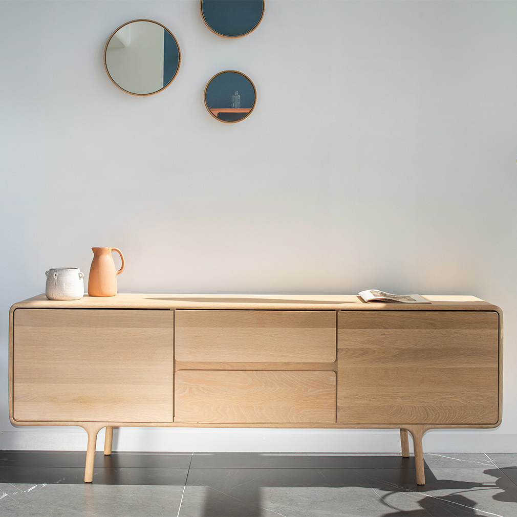 Fawn Dresser