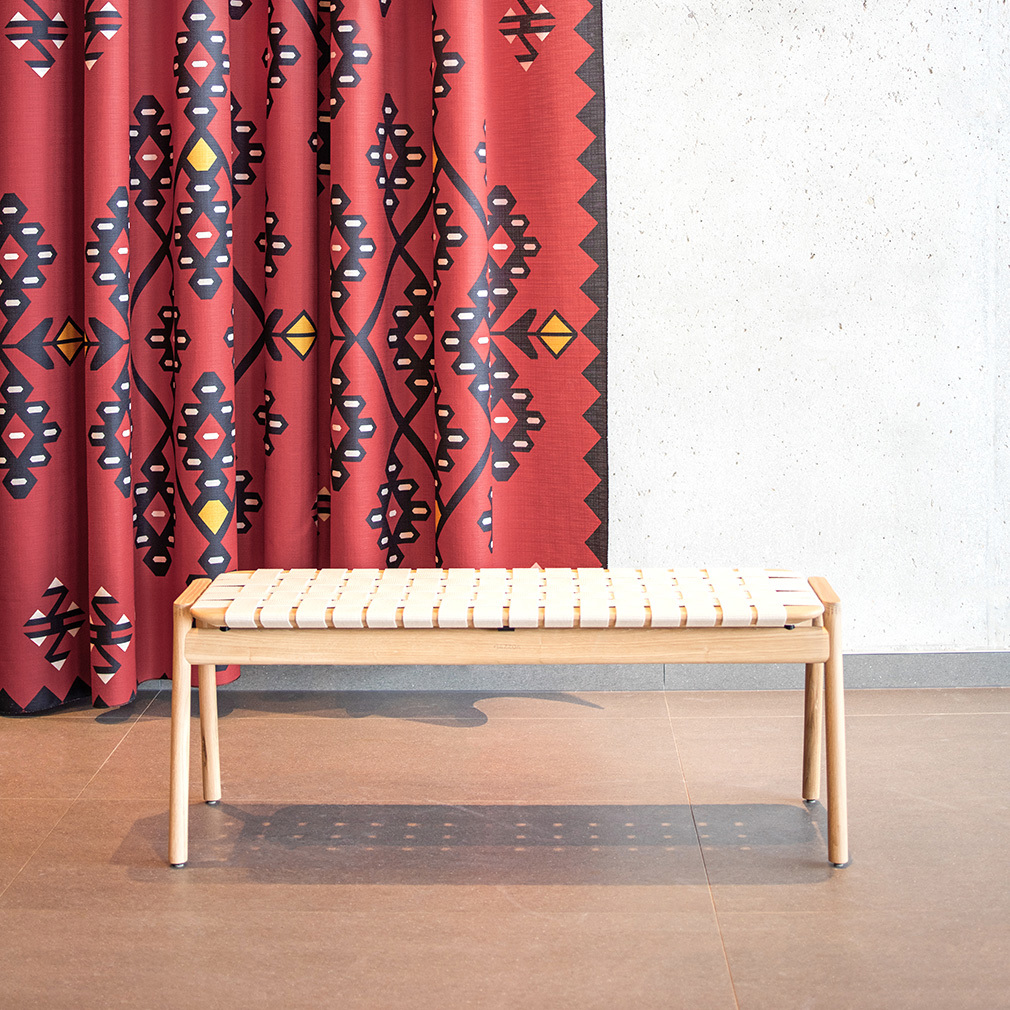 Klupa Bench