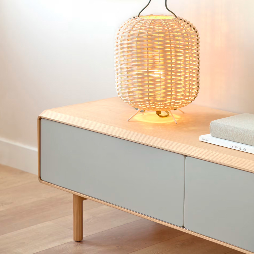 Anielle TV Stand