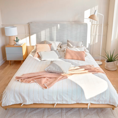 Anielle Bedside Table