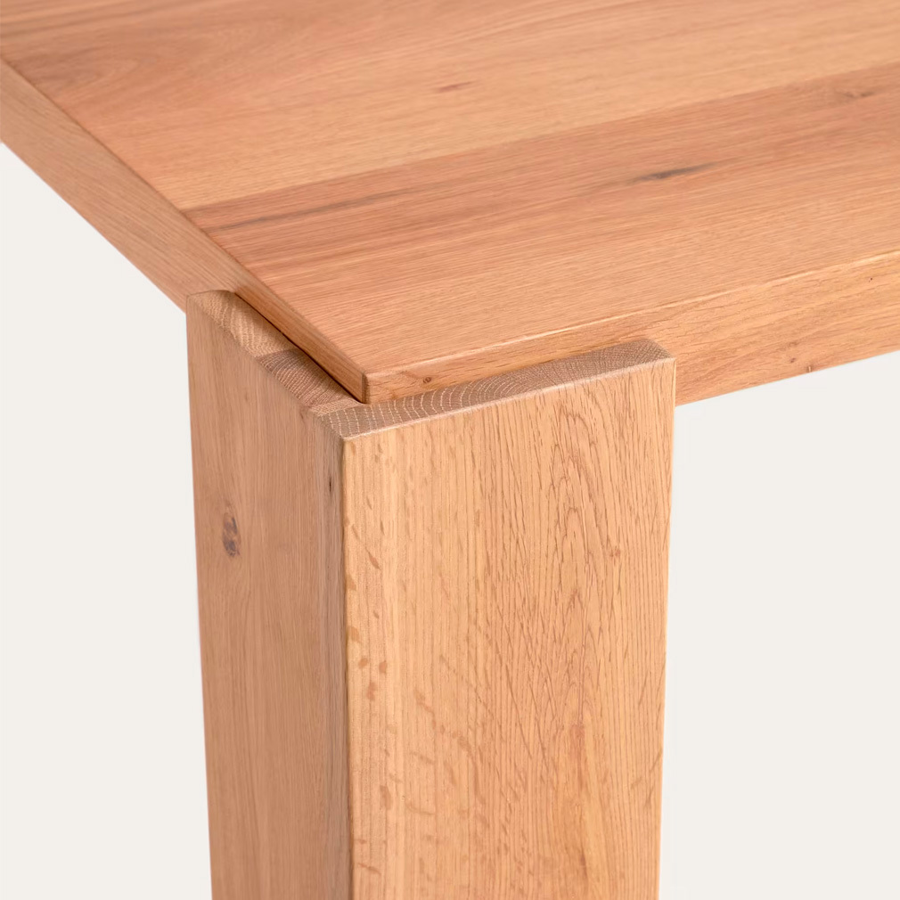 Deyanira Dining Table