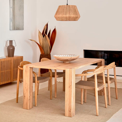 Deyanira Dining Table