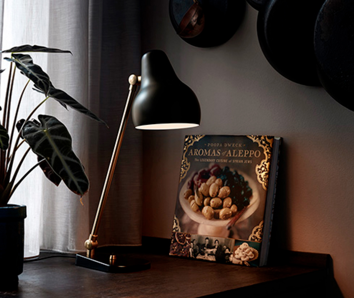 VL38 Table Lamp