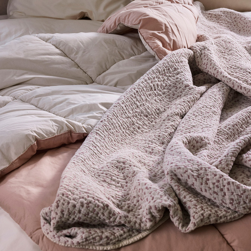 Moona Bedspread