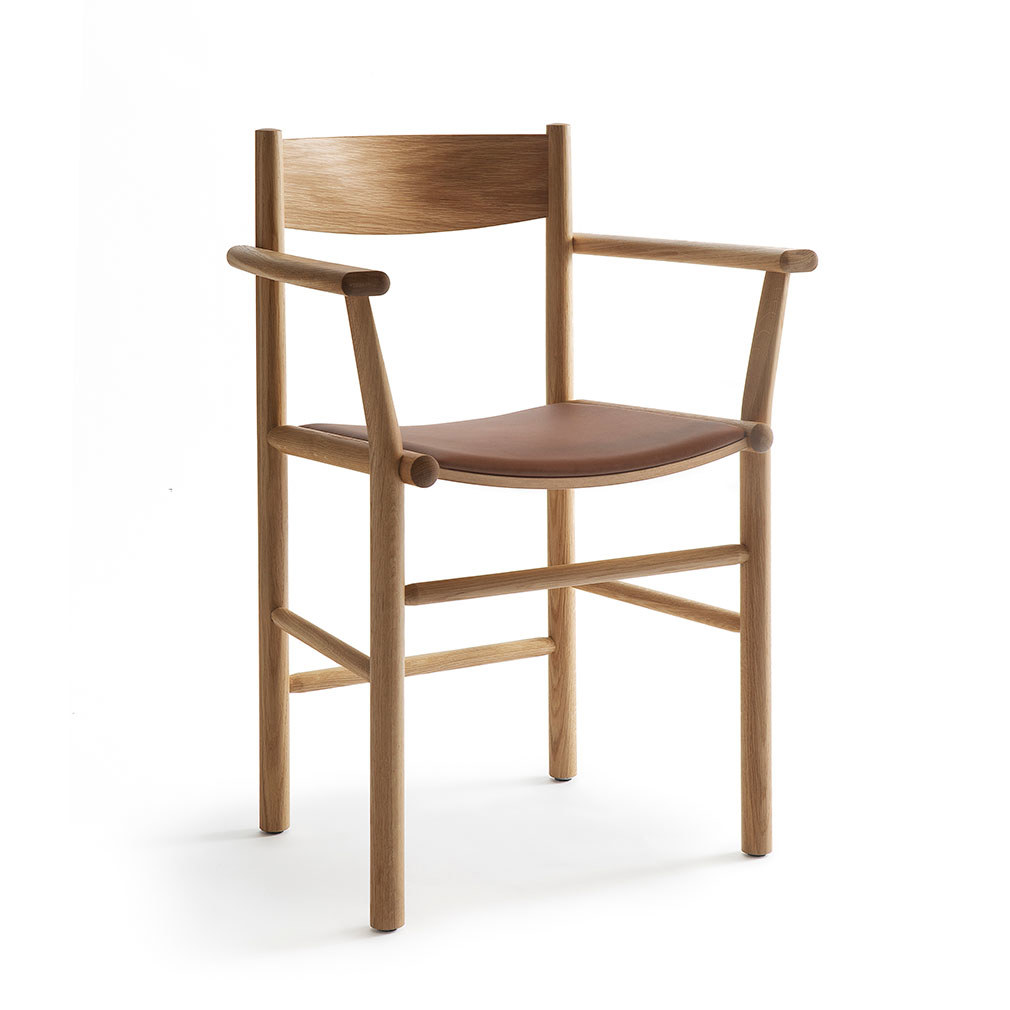 Akademia Armrest Chair