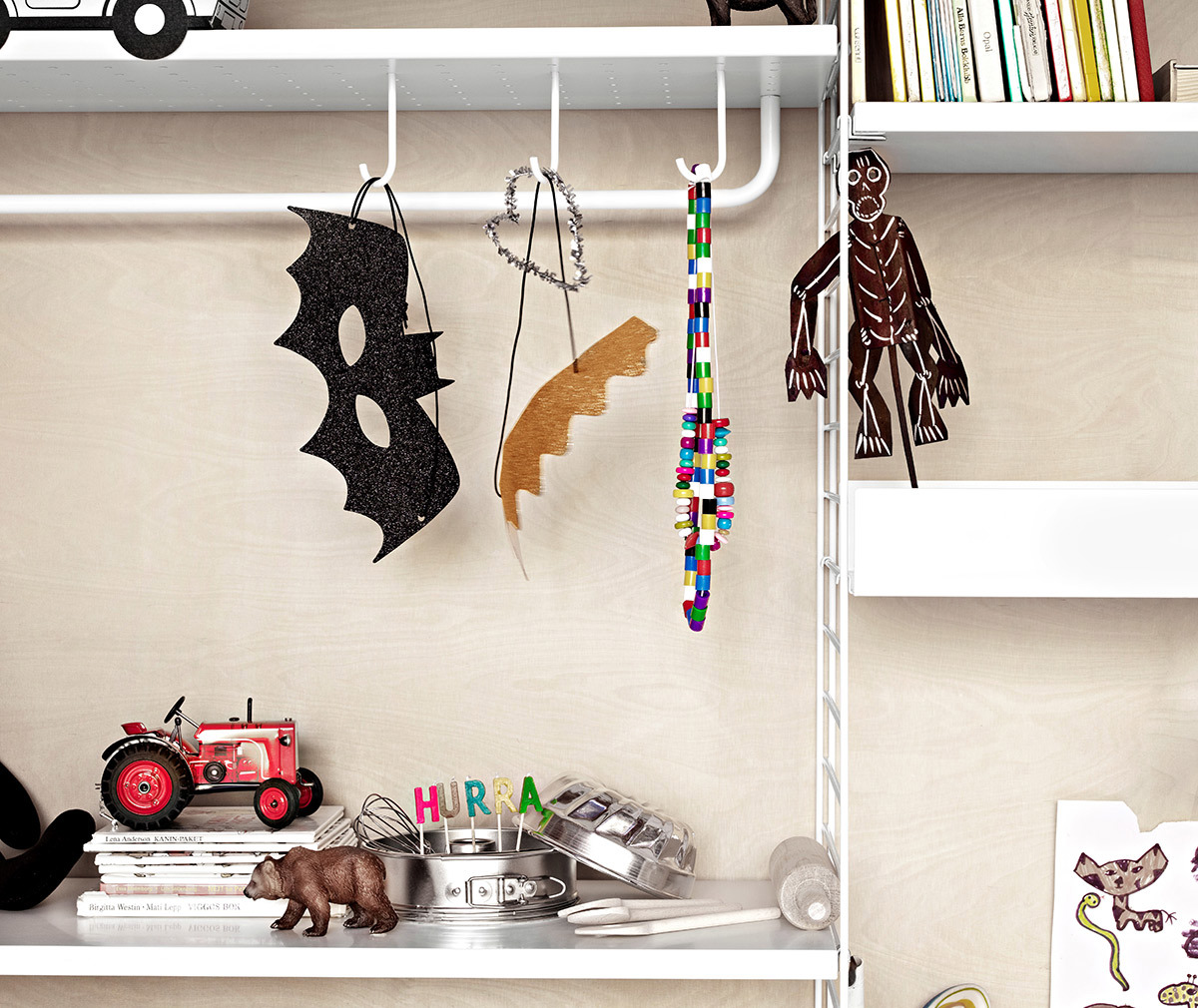 String System Shelf Unit