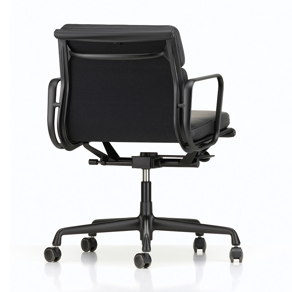 Eames Soft Pad EA217 Office Chair